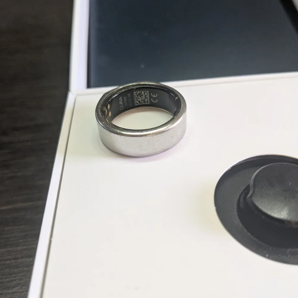 Oura Black Ring